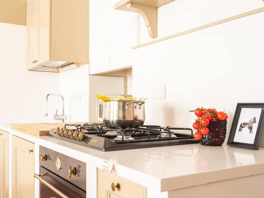 Romantic Flat On Navigli River By Easylife Milán Exteriér fotografie